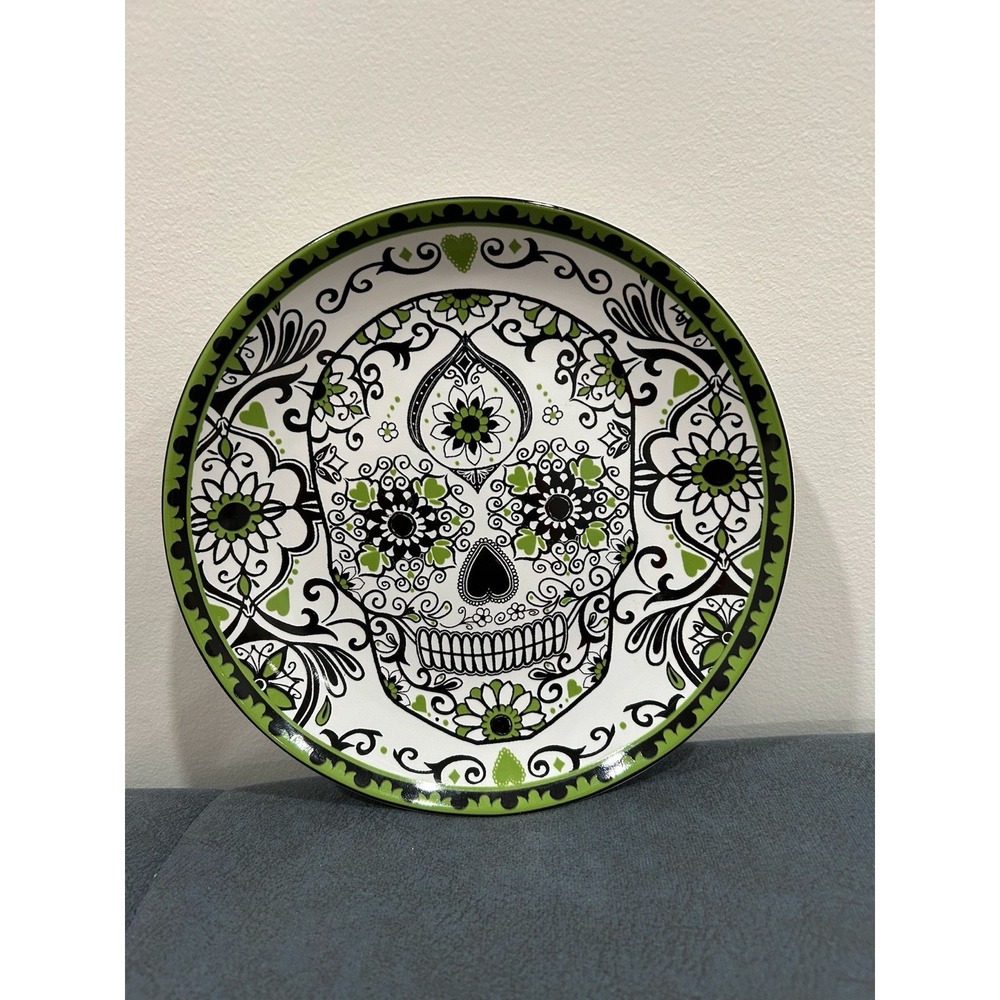 La Calavera Skull Design Porcelain Plate – 10.5" – Green & Black